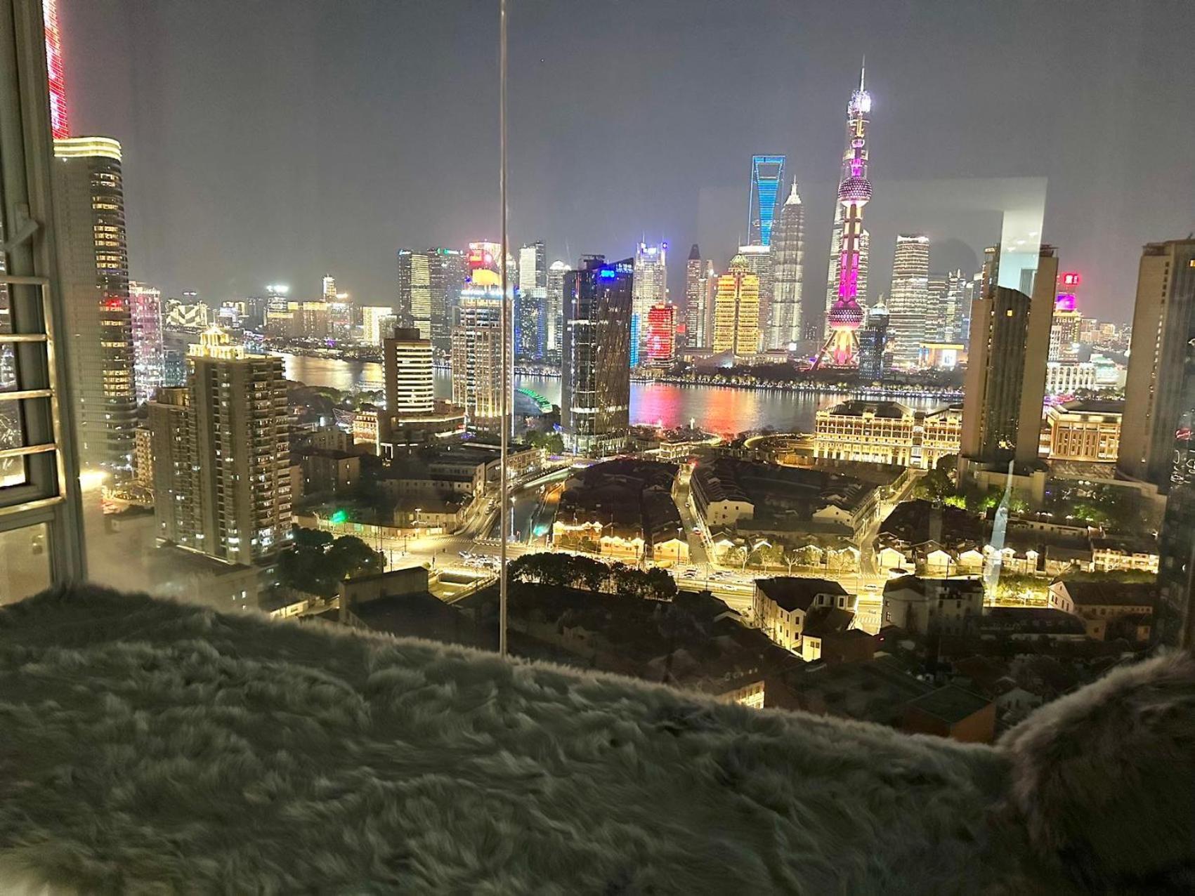 Shining River -near The Bund Apartemen